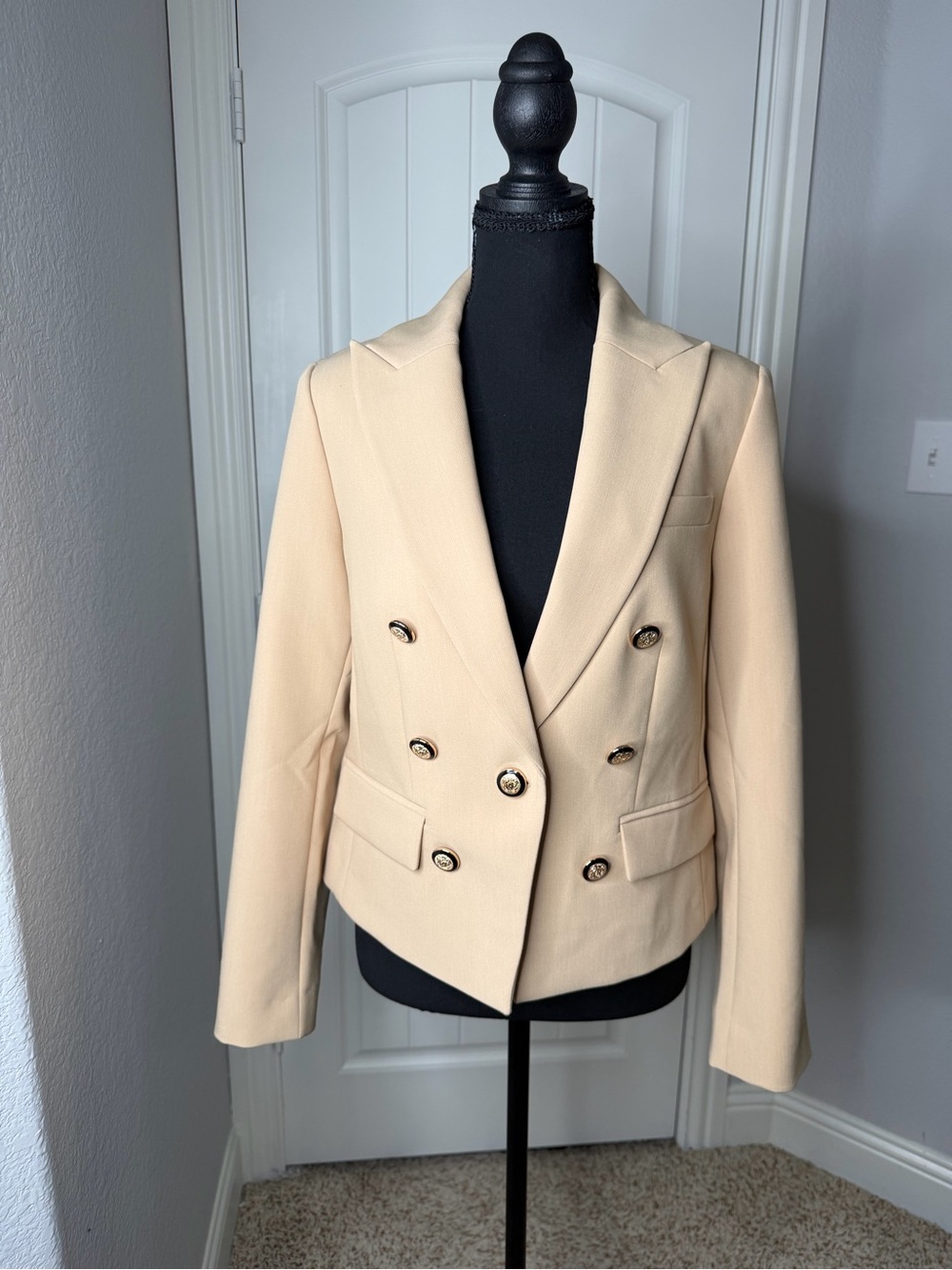 Ann Taylor Classic Double-Breasted Cream Women’s Blazer